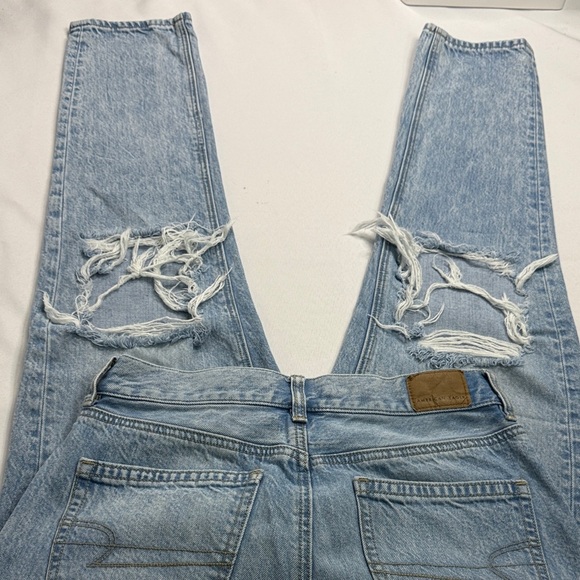 American Eagle Outfitters Sky Blue High Rise Jeans - Picture 3 of 9